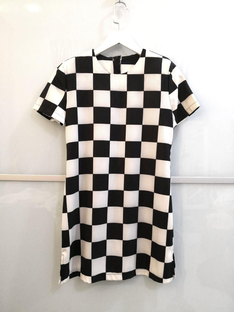 checkerboard t shirt dress