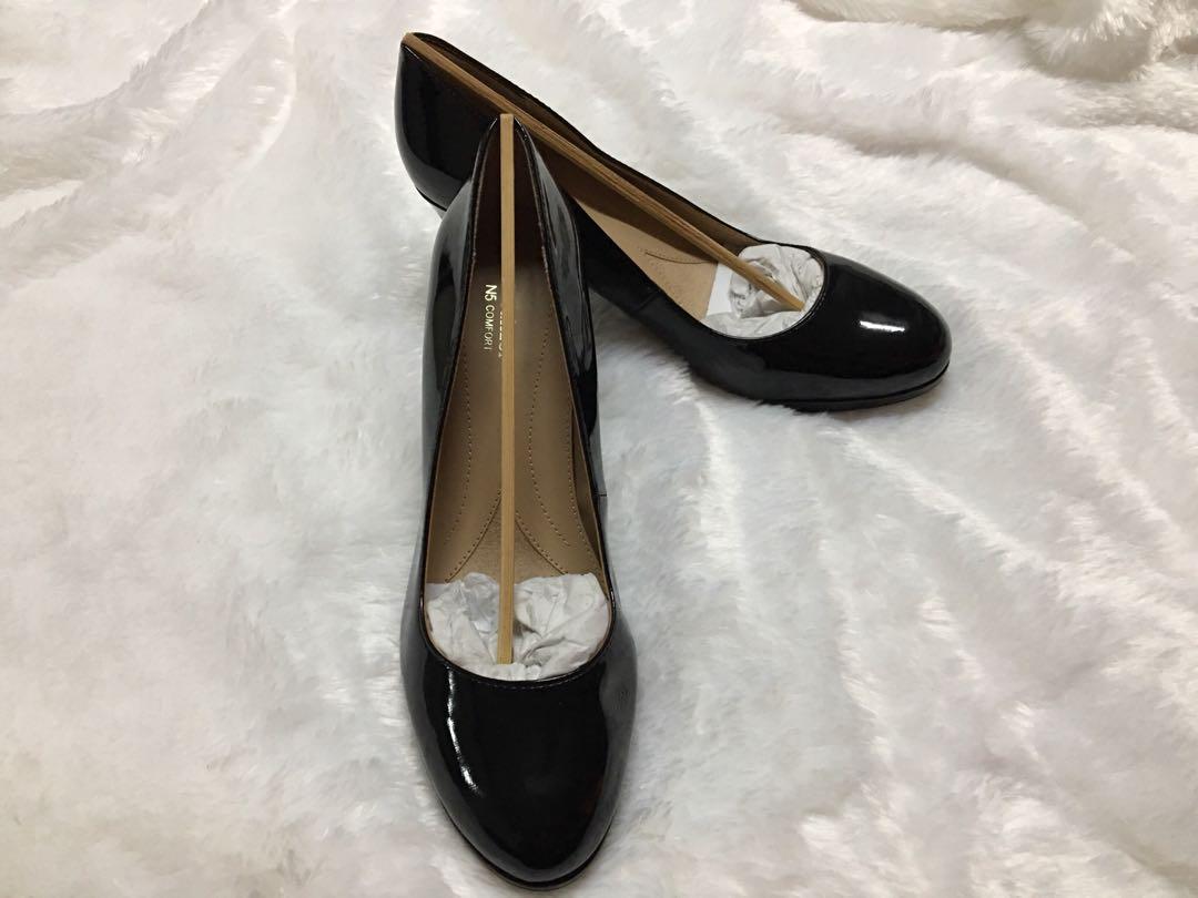 naturalizer n5 comfort black heels