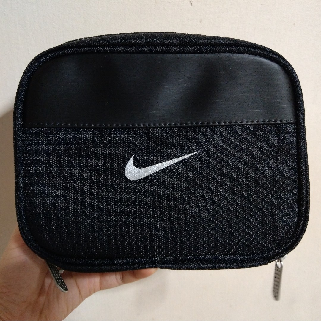 Nike shop golf pouch