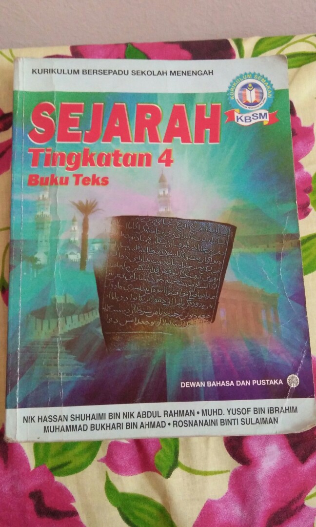 SPM Sejarah, Hobbies & Toys, Books & Magazines, Textbooks on Carousell