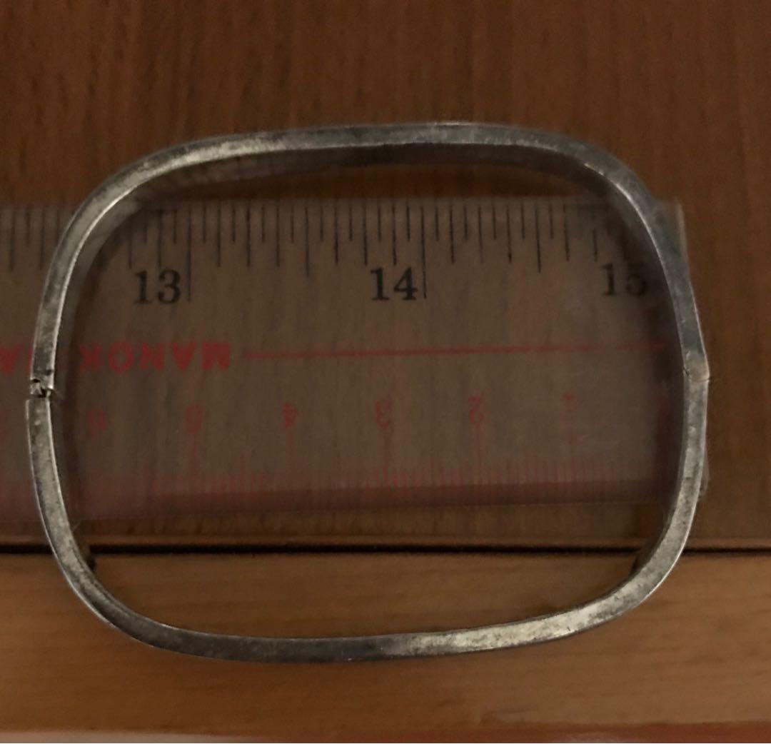 Sterling silver rectangular bangle （分類：手鍊）位於 Hong Kong。 由 queenwinwin 提交（商品編號 184186064，圖片 3）。簡介： 。