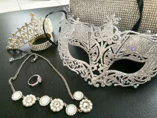 DEBUT WEDDING PROM SALE SET. TIARA, MASK, NECKLACE, CLUTCH BAG NEW, BRACELET AND RING SILVER CRYSTAL