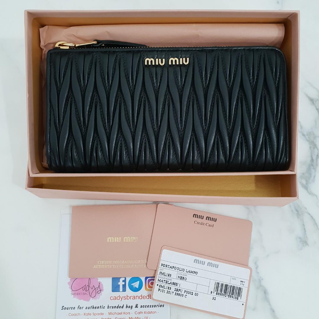Miu miu wallet outlet price