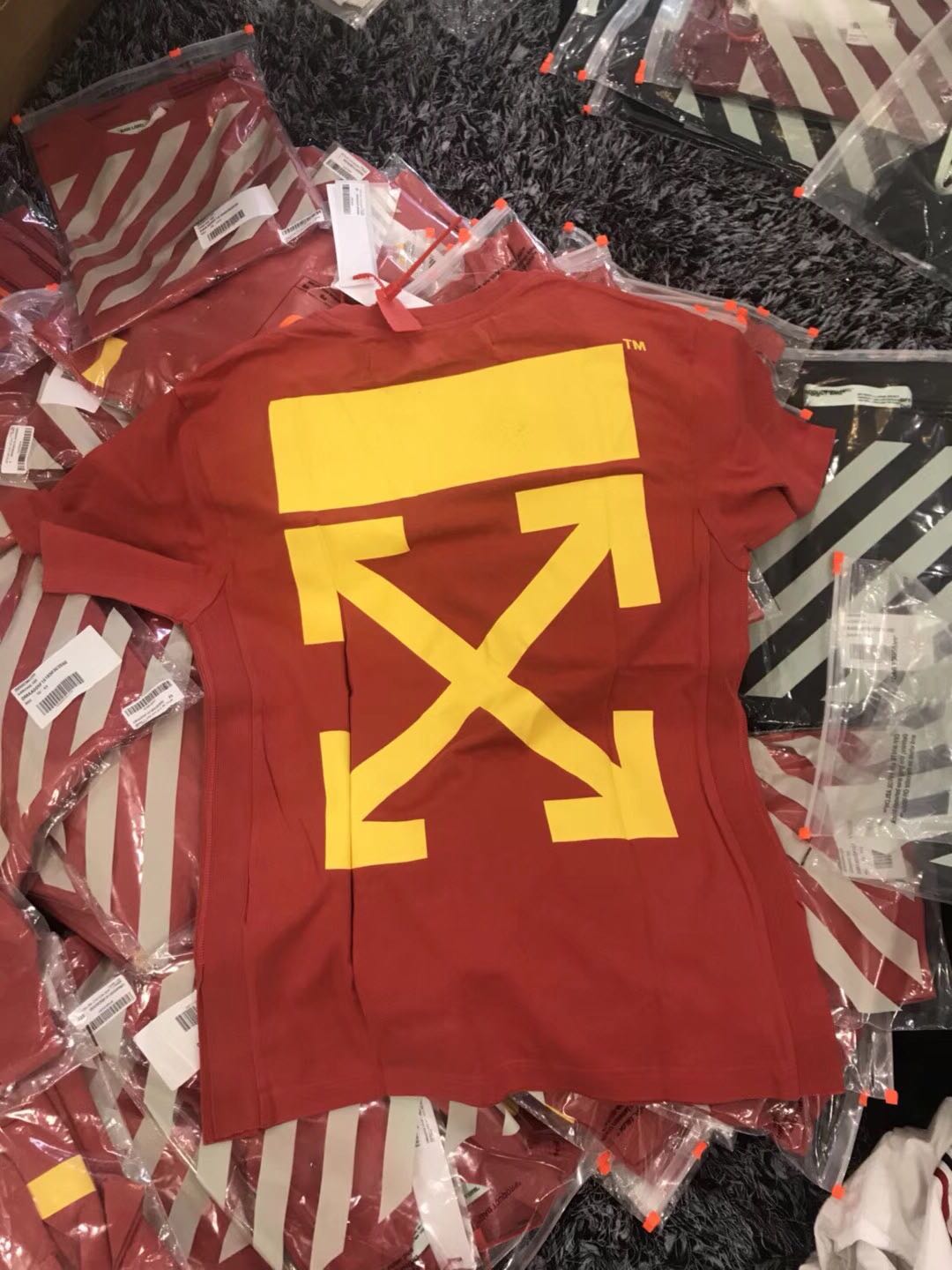 off white yellow arrow tee