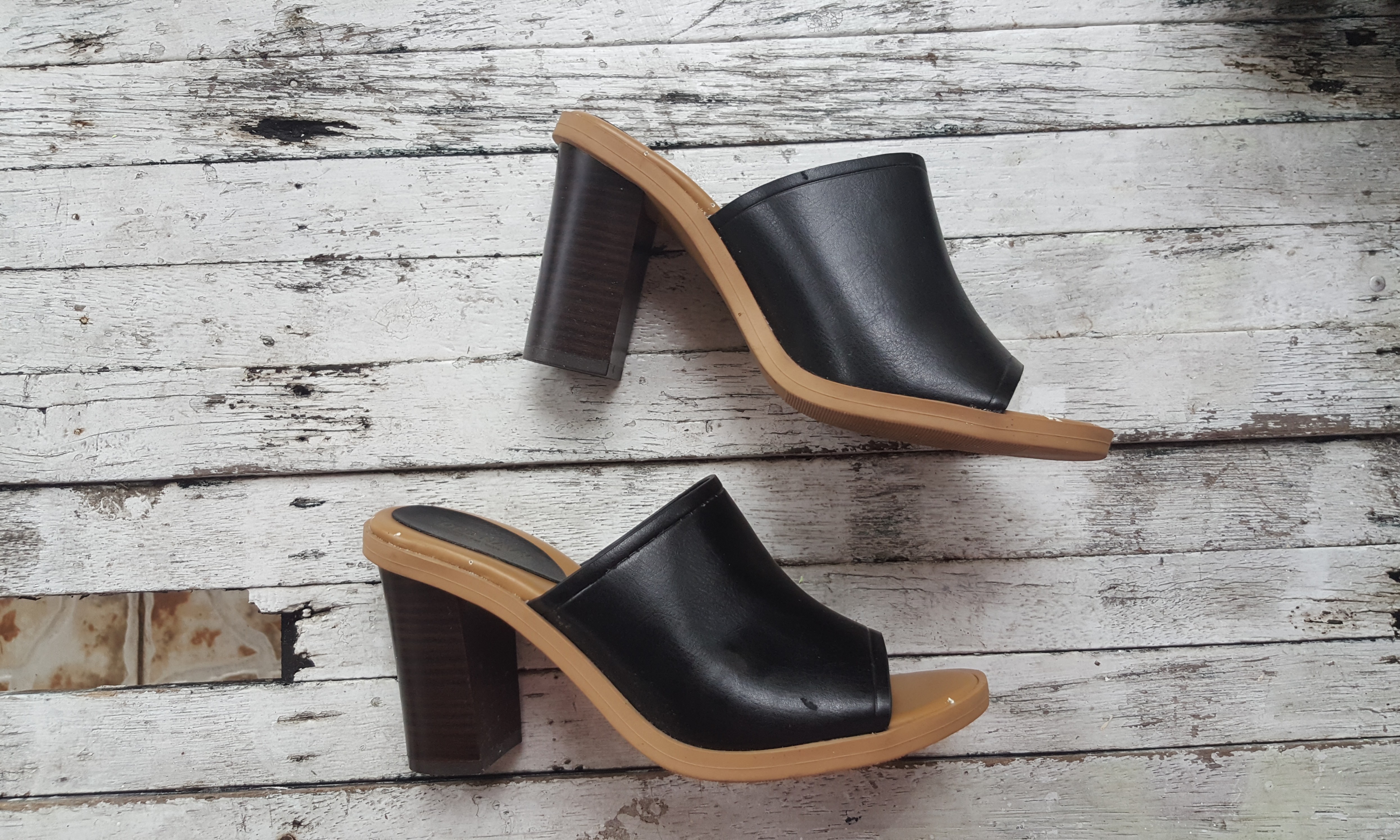 womens black clogs with heels