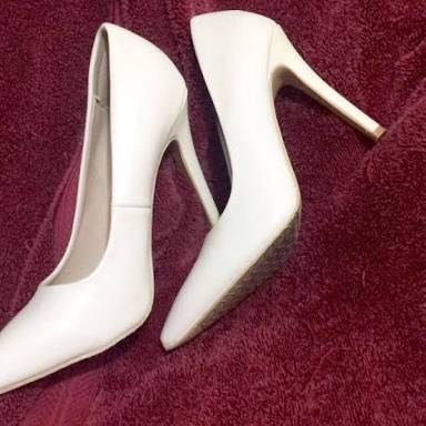 steve madden daisie studded pump