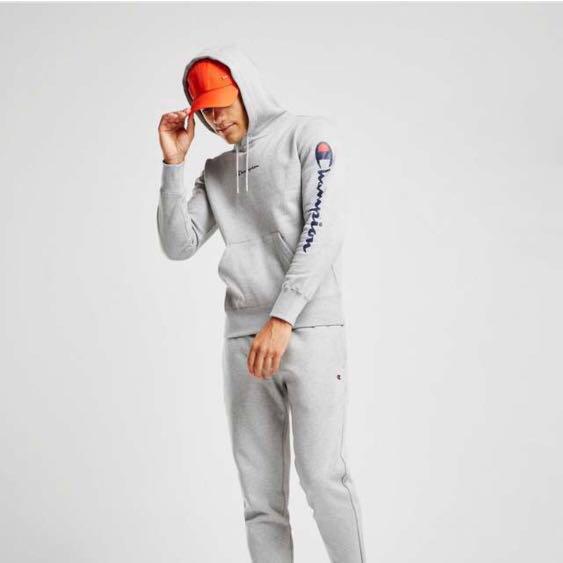 champion script overhead hoodie