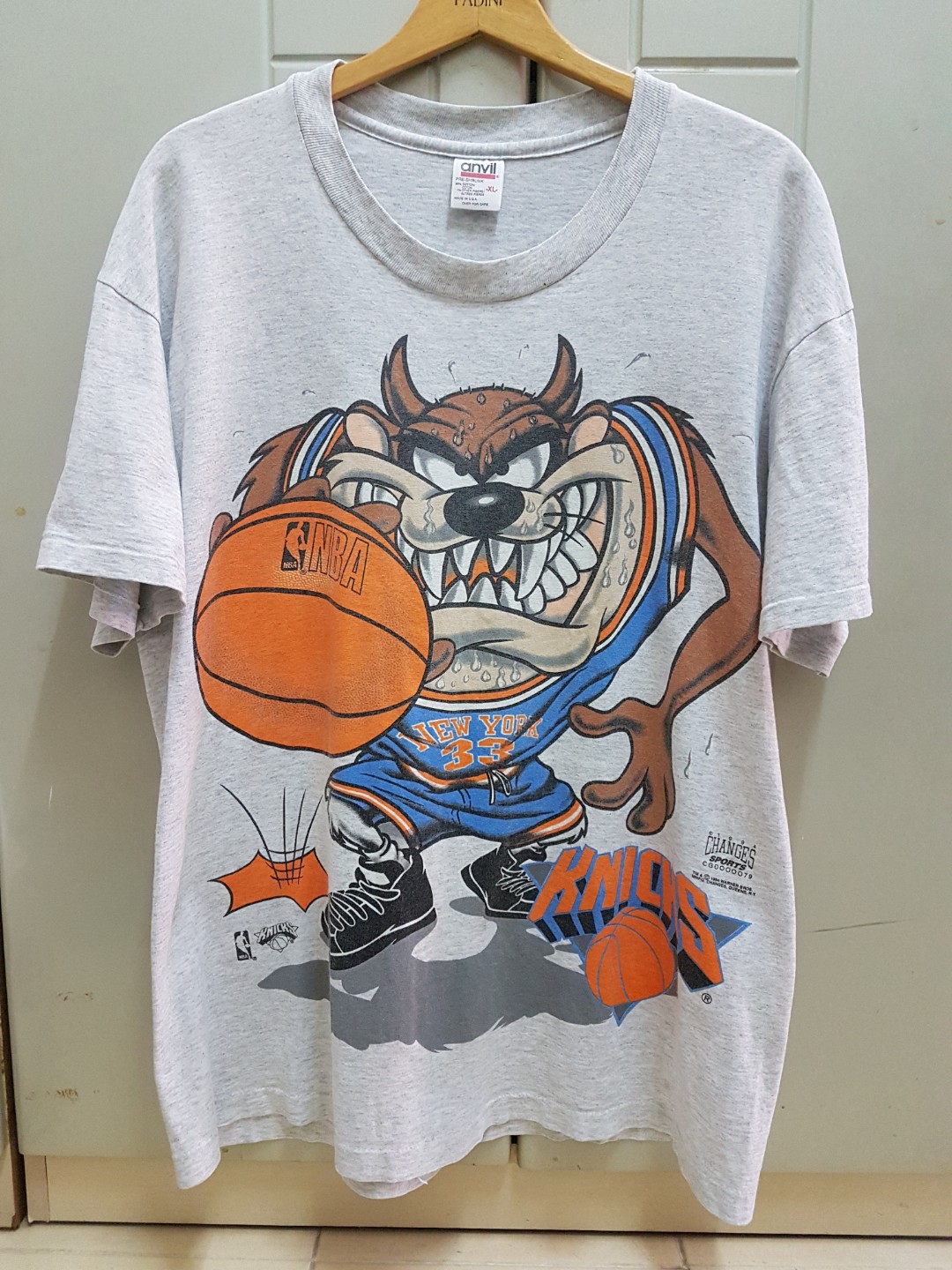 Vintage tasmanian shop devil shirt