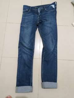 Celana jeans size M