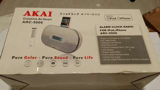 Alarm clock radio for iPod, iphone