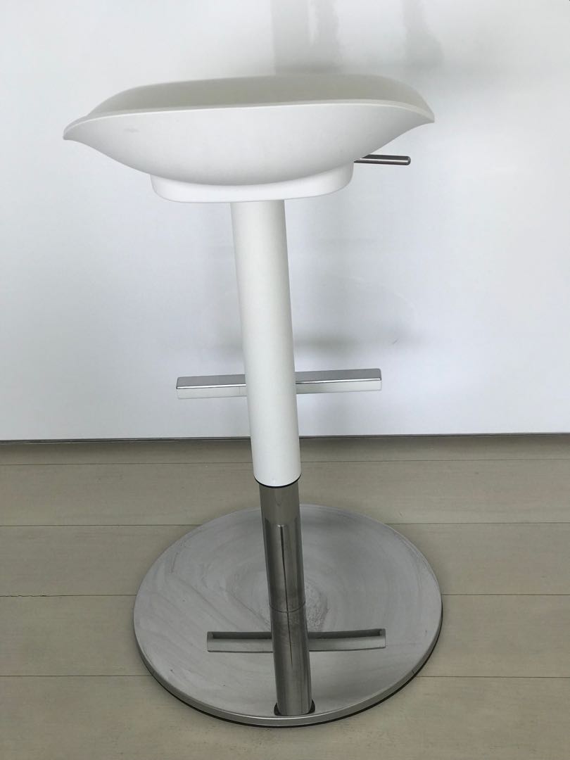 3 White Ikea Janinge Bar Stools For Furniture Tables 3 White Ikea Janinge Bar Stools For Furniture Tables Chairs On Carou