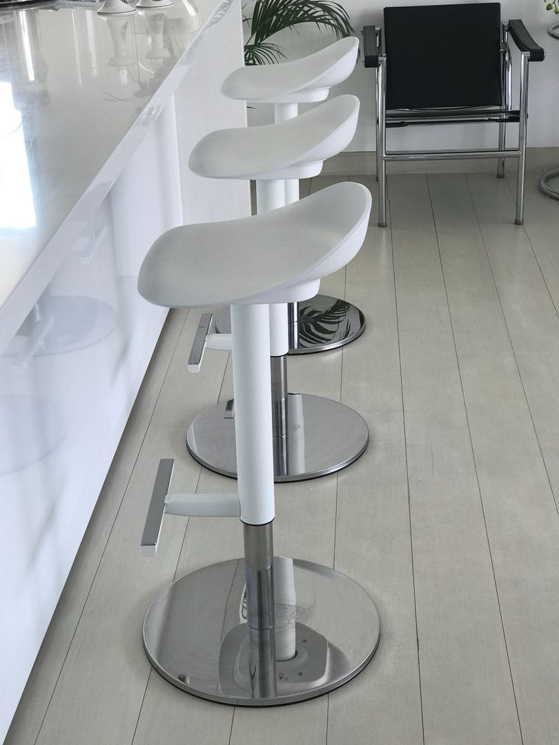 3 White Ikea Janinge Bar Stools For Furniture Tables 3 White Ikea Janinge Bar Stools For Furniture Tables Chairs On Carou