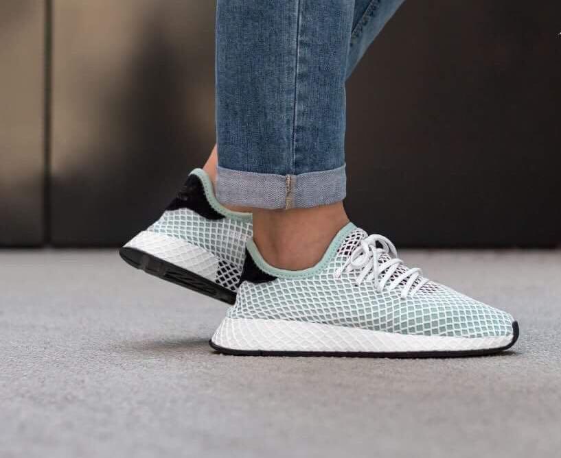 Adidas hot sale deerupt jeans
