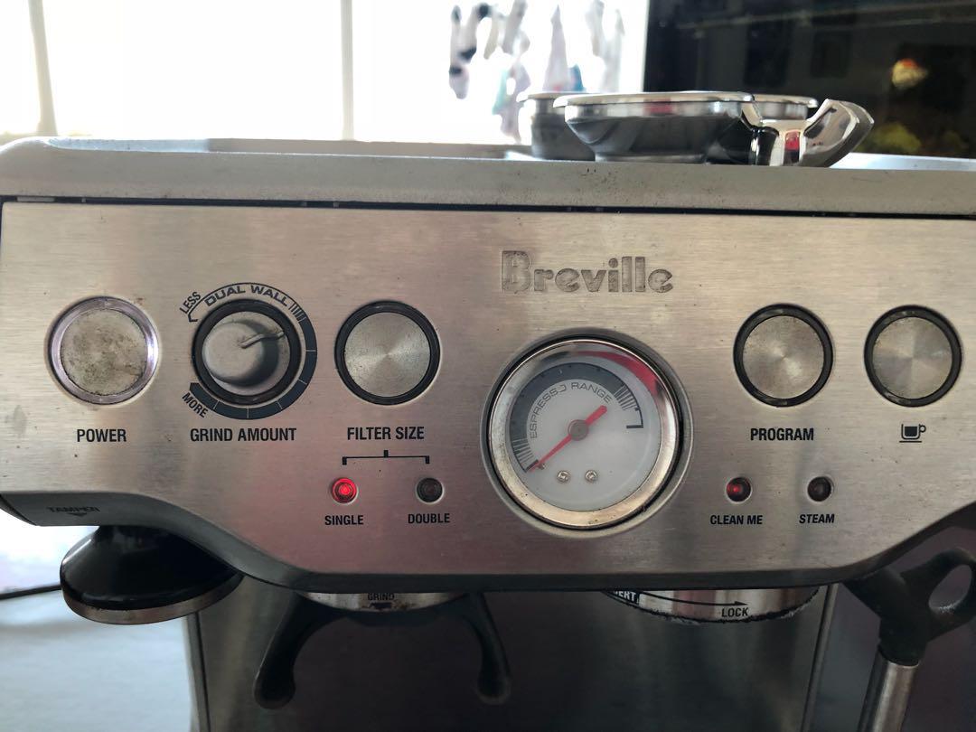 Breville Barista Express (BES870XL) FOR PARTS ONLY, TV & Home