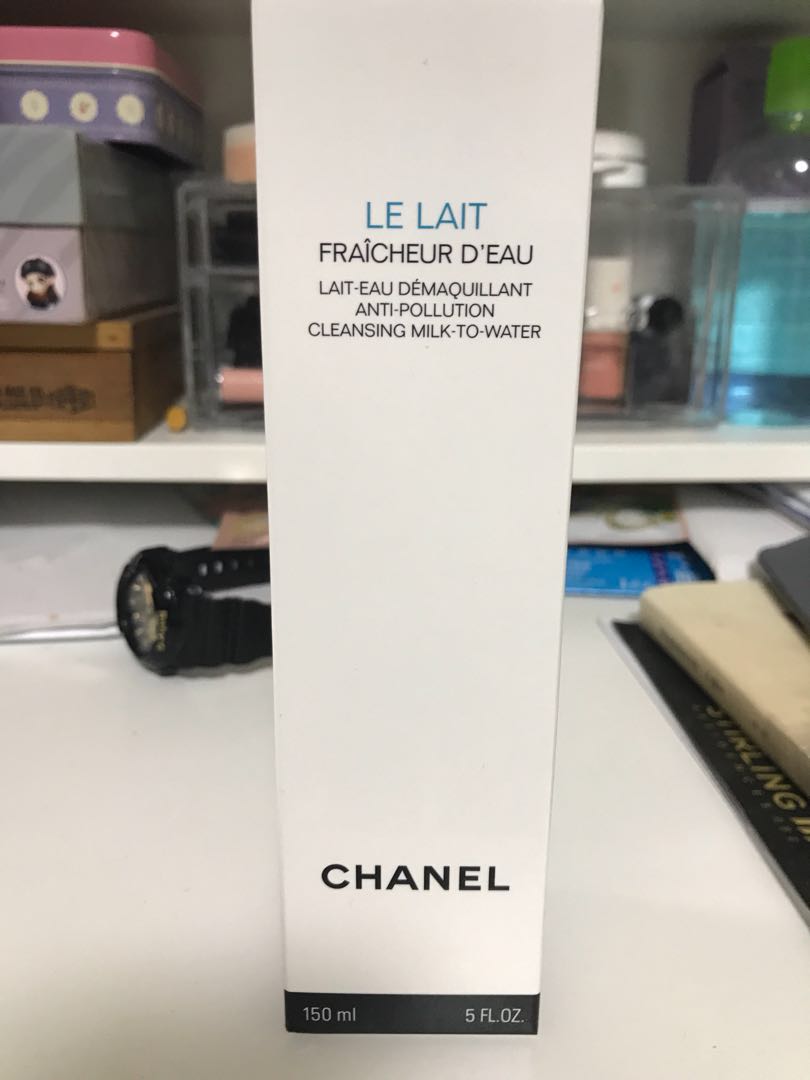 Chanel anti-pollution cleansing milk to water