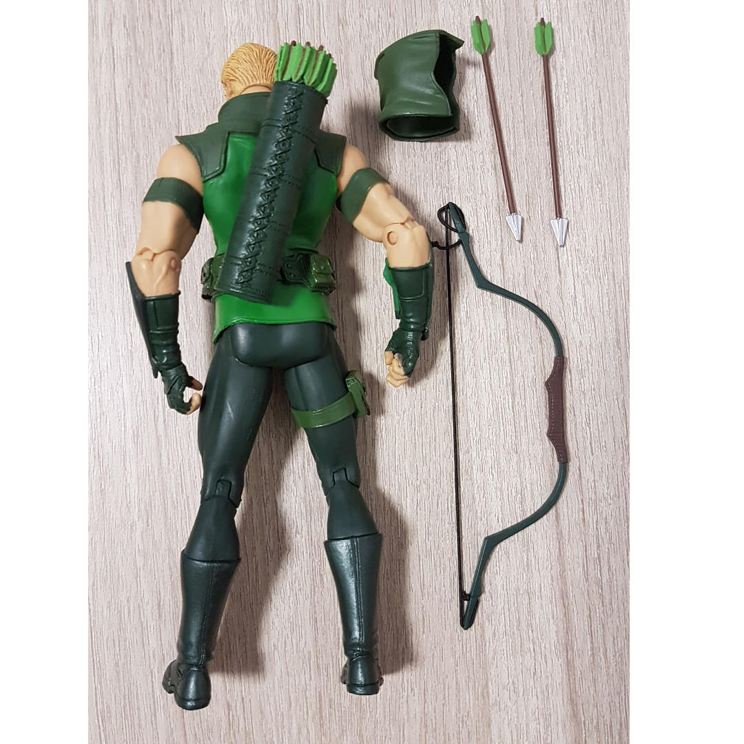 DC Direct Brightest Day Series 1 Green Arrow Action Figure, Hobbies