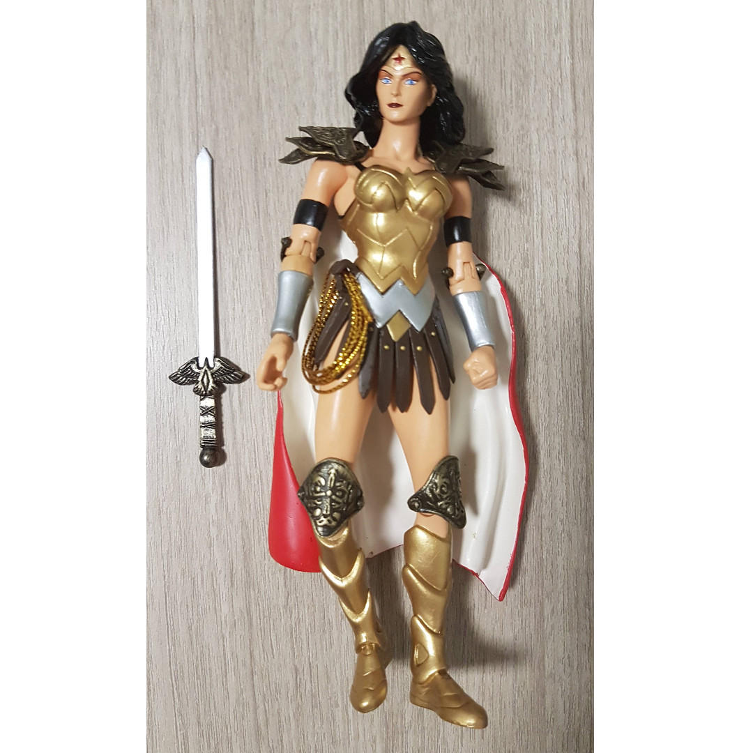 dc direct wonder woman