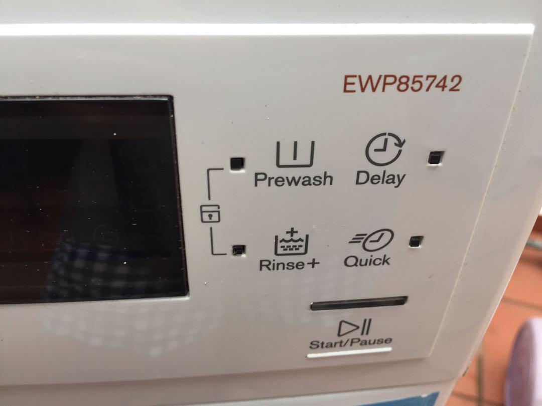 Electrolux ewp85742 7kg washing machine, TV & Home Appliances, Washing