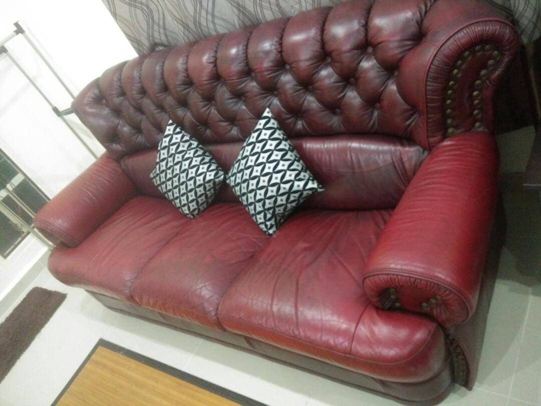 English style leather sofa Sofa kulit murah, Furniture & Home Living