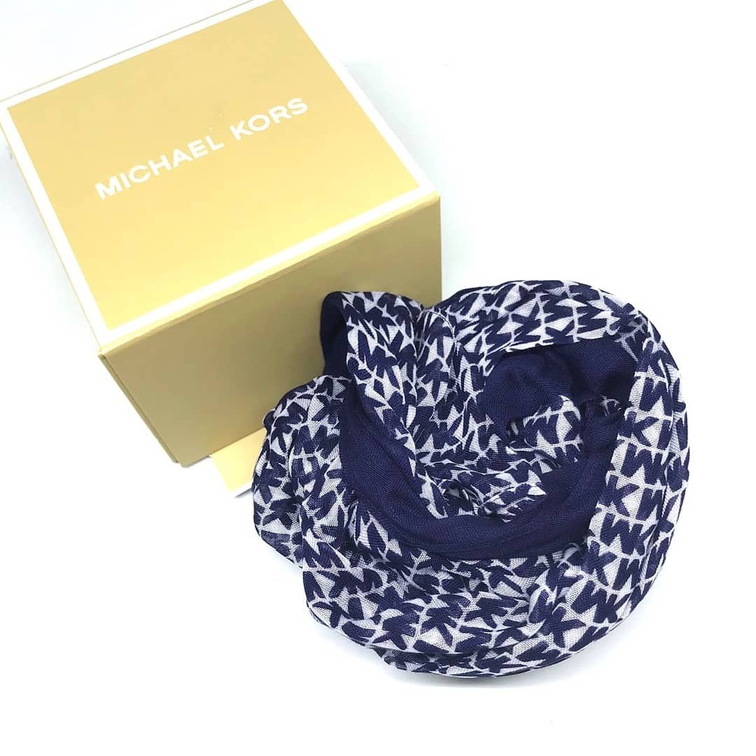 michael kors signature scarf