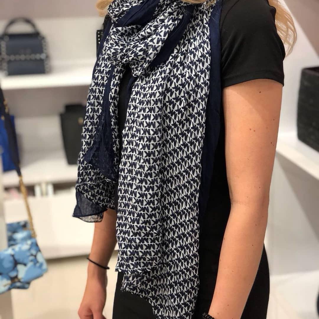 michael kors signature scarf