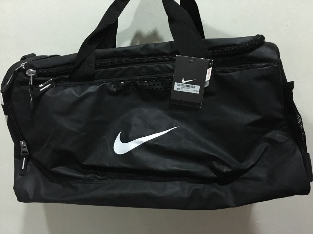 nike sports bag price