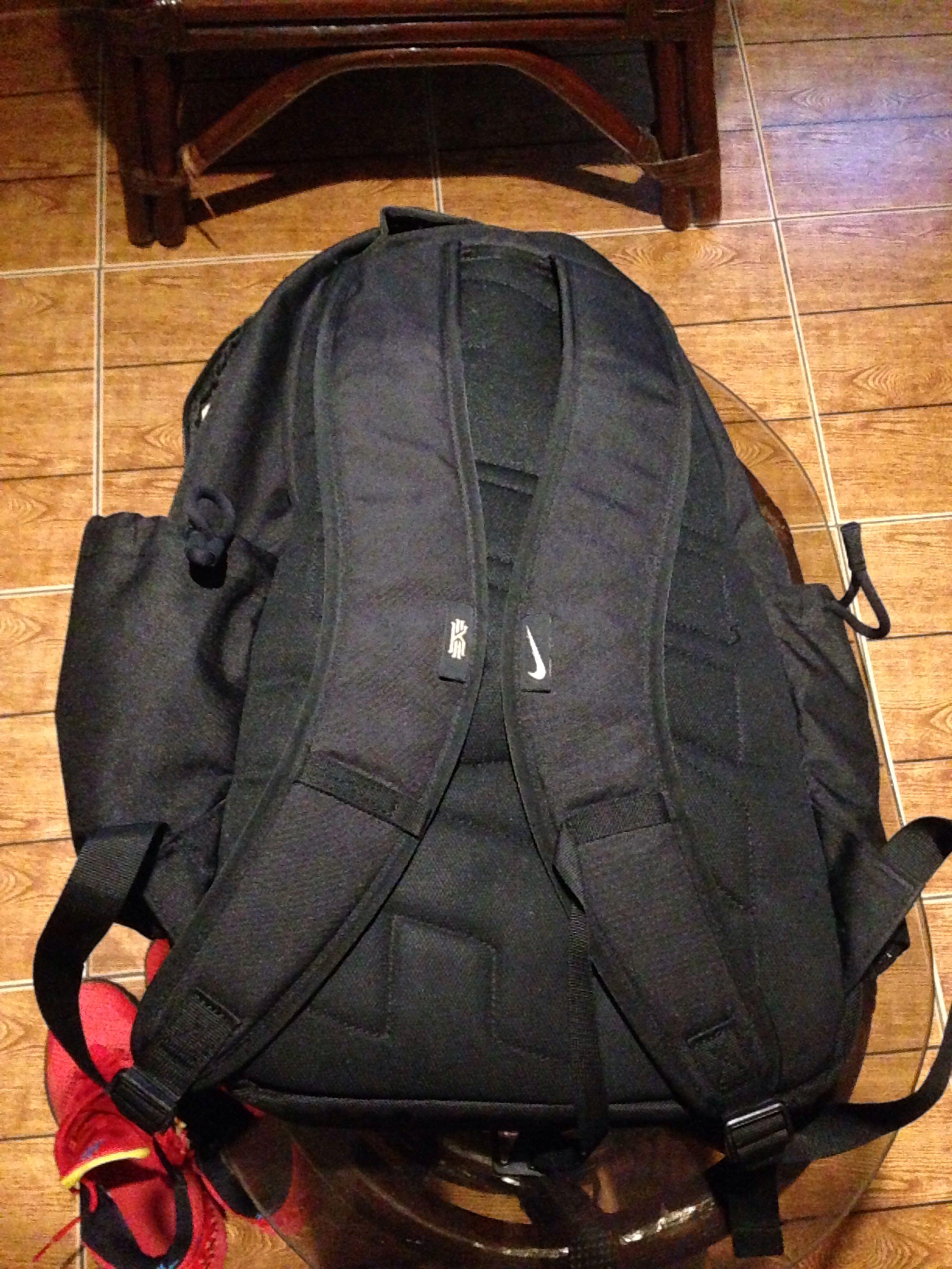 Kyrie backpack red on sale