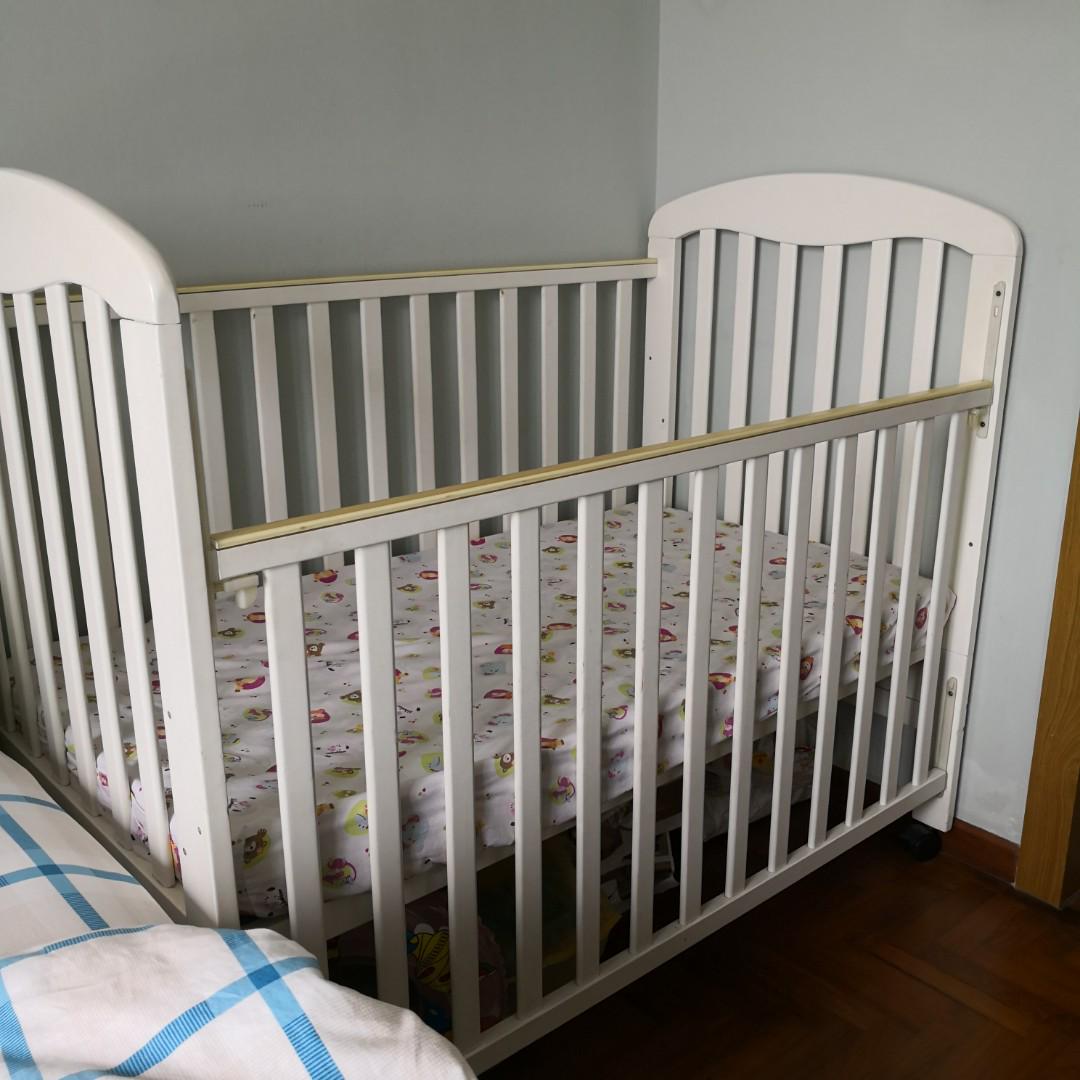 preloved baby crib