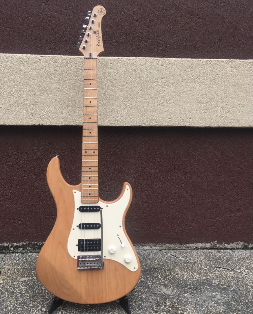 Yamaha Pacifica 112M Hobbies Toys Music Media CDs
