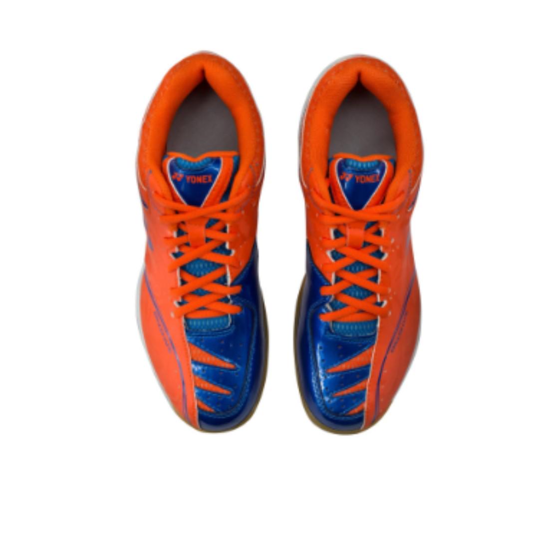yonex power cushion 300