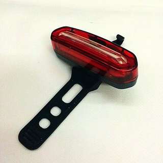 REAR LIGHT 🚨 Collection item 2