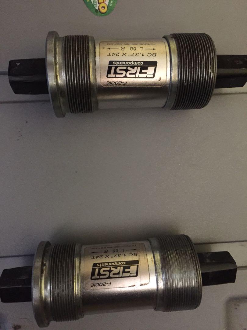 Bottom bracket (Category: Bicycles) located in Singapore. Submitted by babuuuu99 (Listing ID 180818789, Image 1). Description: Still smooth fast deal $30.