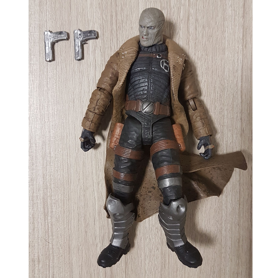 DC Direct Batman: Arkham City Series 2: Hush Action Figure, Hobbies & Toys,  Toys & Games on Carousell