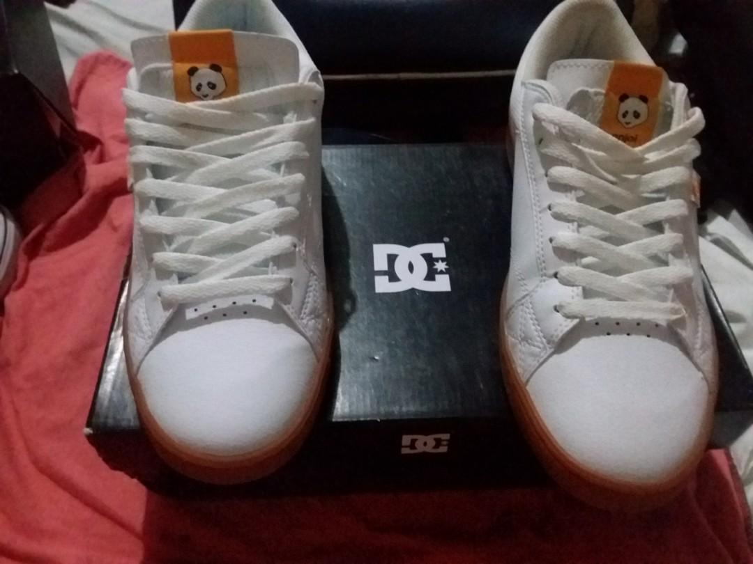 Dc discount enjoi shoes