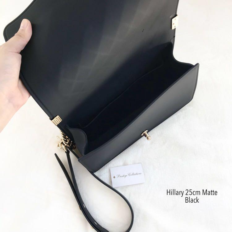 Hillary Matte 25cm Beige (Category: Beach Bags) located in Quezon City. Submitted by everythingnewph (Listing ID 183406282, Image 2). Description: Details: made of high quality ecofriendly Jelly material original material heavy and sturdy, non fading, and thick material push lock closure with gold and non-tarnish embellishments with adjustable sling strap upgraded to make it lighter for easier use Dimension: 25*9*15cm Weight: 1.02kg.