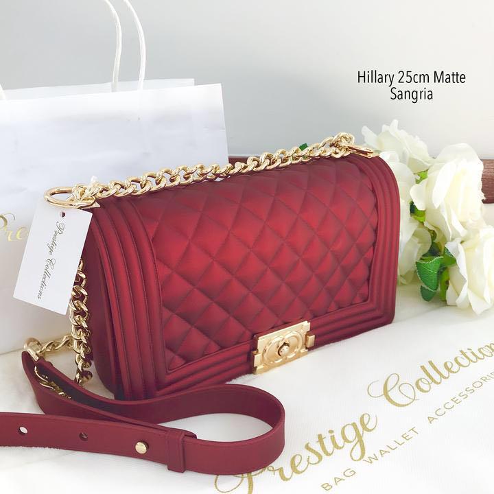 Hillary Matte Bag 25cm (Category: Beach Bags) located in Quezon City. Submitted by everythingnewph (Listing ID 183407066, Image 2). Description: Details: made of high quality ecofriendly Jelly material original material heavy and sturdy, non fading, and thick material push lock closure with gold and non-tarnish embellishments with adjustable sling strap upgraded to make it lighter for easier use Dimension: 25*9*15cm Weight: 1.02kg.