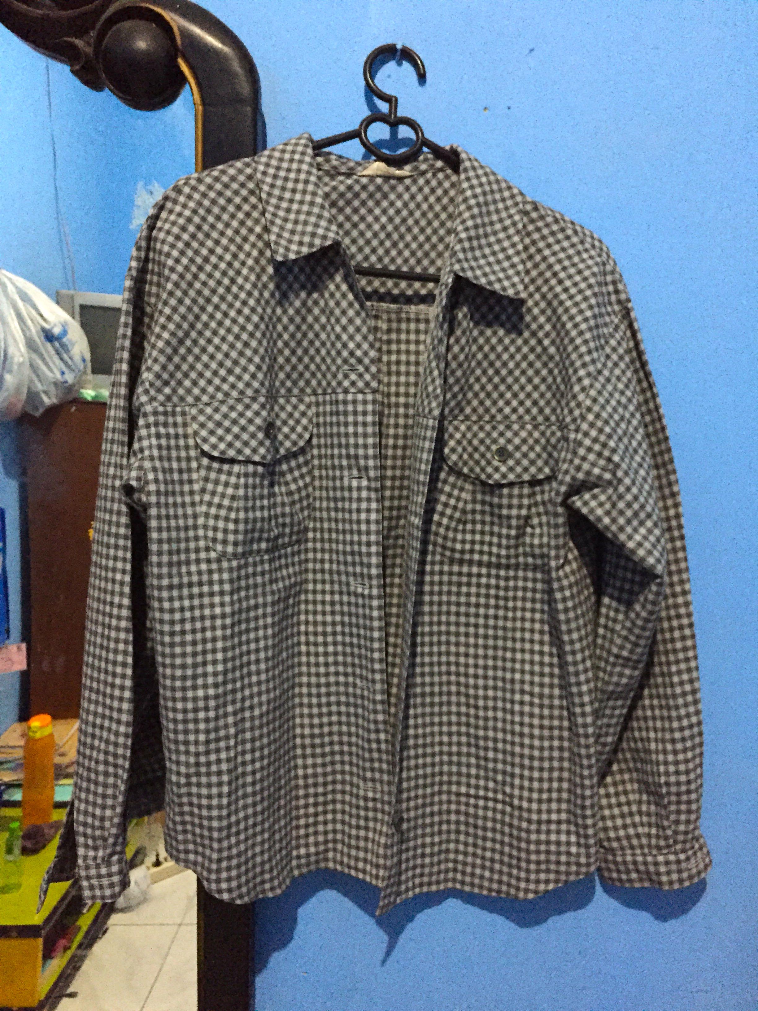 Kemeja Kotak2 Wanita Women S Fashion Women S Clothes Tops On Carousell