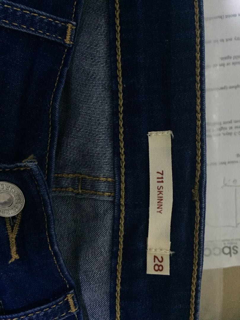 Levi's 711 Skinny Ankle Jeans, Women's Fashion, Bottoms, Jeans & Leggings  on Carousell