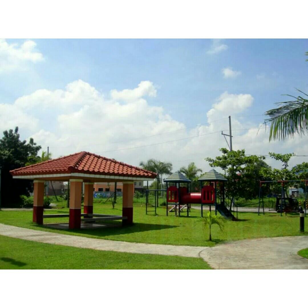 Modern House and Lot For Sale in Sta. Rosa, Laguna Villa Caceres