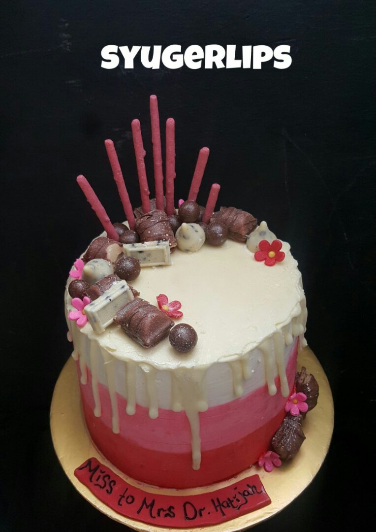 Red Velvet Cake Makanan Minuman Makanan Dibakar Di Carousell