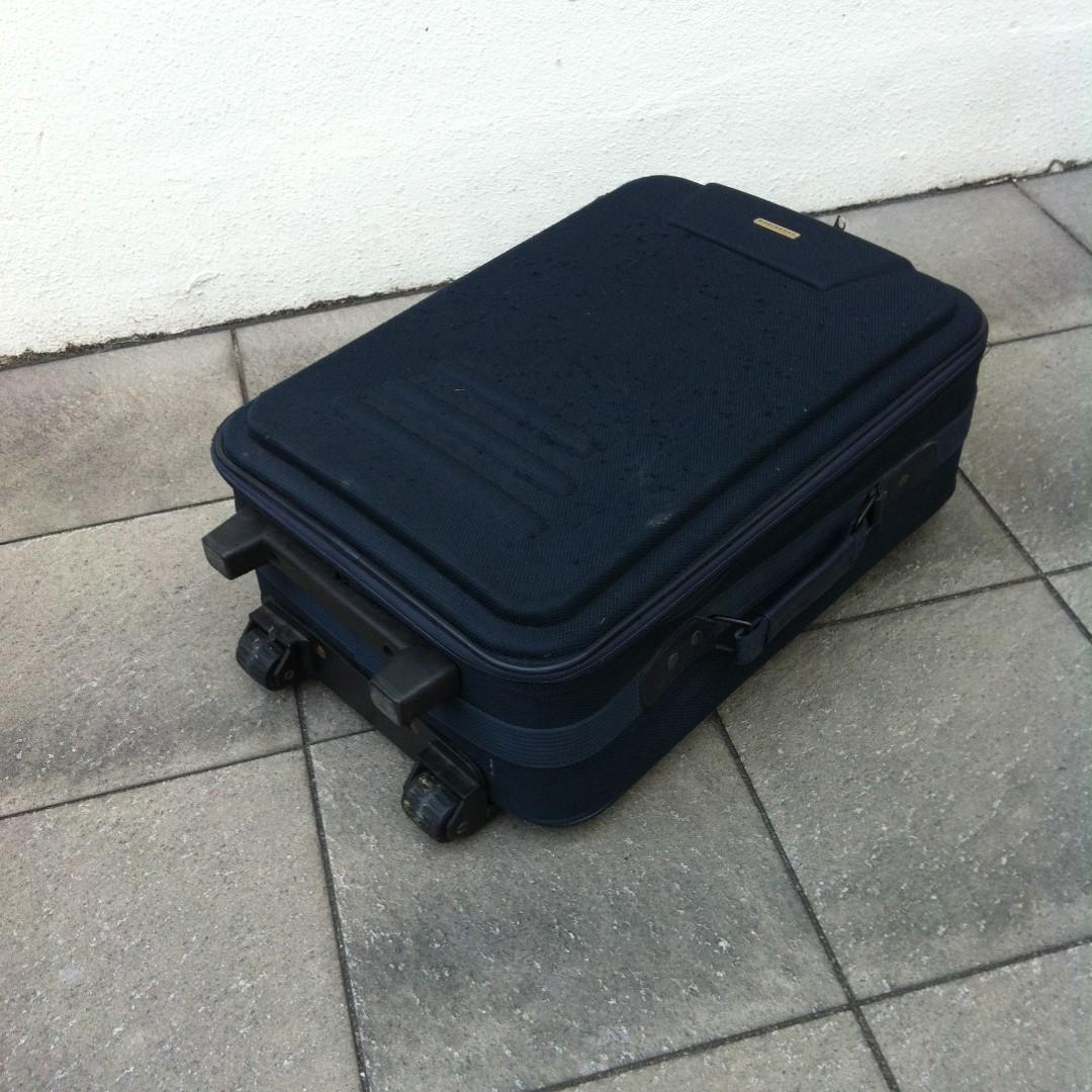 Robinsons luggage sale 2018 best sale