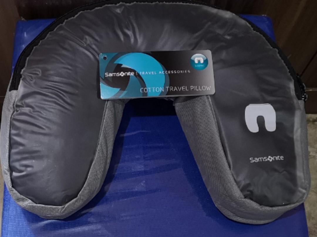 Samsonite Travel Pillow (Category: Travel Essentials & Accessories) located in Quezon City. Submitted by jm225 (Listing ID 184835877, Image 2). Description: Selling Samsonite cotton travel pillow Brand new - never been used Bought from Japan Original price ¥3000 Selling only for ₱1000 Dual color black and gray as seen in picture. Reason for selling: Declutter Meetups: SM North, Novaliches, Fairview and Trinoma.