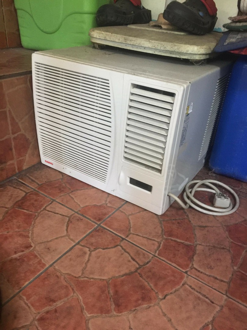 SANYO AIRCON, Babies & Kids, Baby Nursery & Kids Furniture, Changing