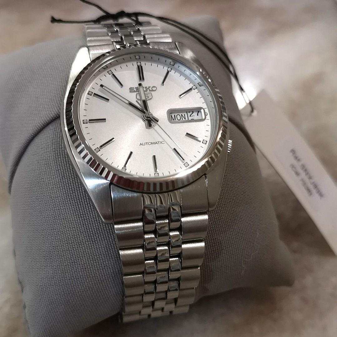 Seiko datejust, Men's Fashion, Watches & Accessories, Watches on Carousell