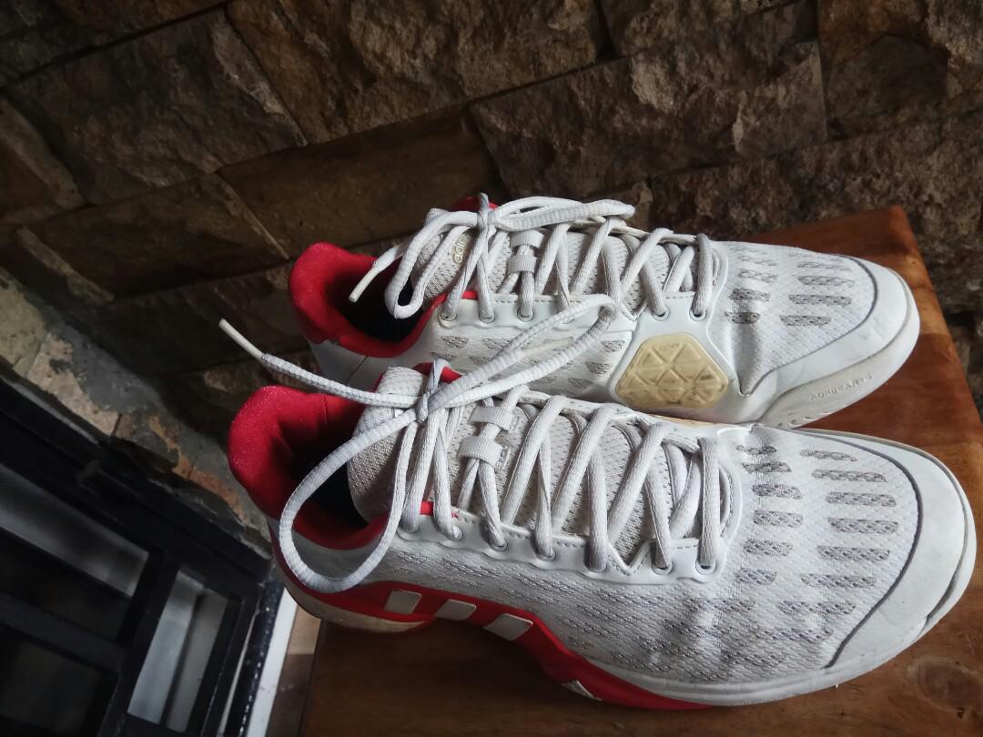 Sepatu Adidas Boost Merah Putih Fesyen Pria Sepatu Di Carousell