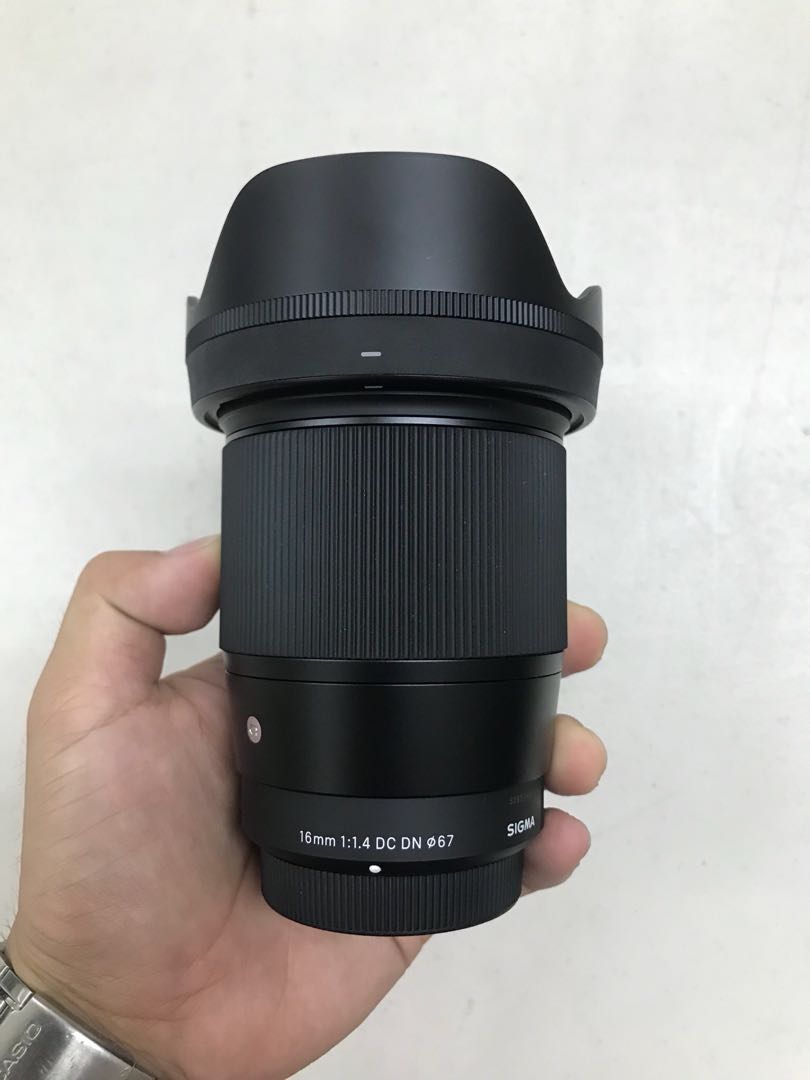 Sigma 16mm 1.4 DC DN (Category: Lens & Kits) located in Pasay City. Submitted by shansey21 (Listing ID 184762151, Image 1). Description: Sigma 16mm 1.4 dc dn for sony-e 25,000 Bnew 3 years warranty. Local warranty Pm me 09985857225.