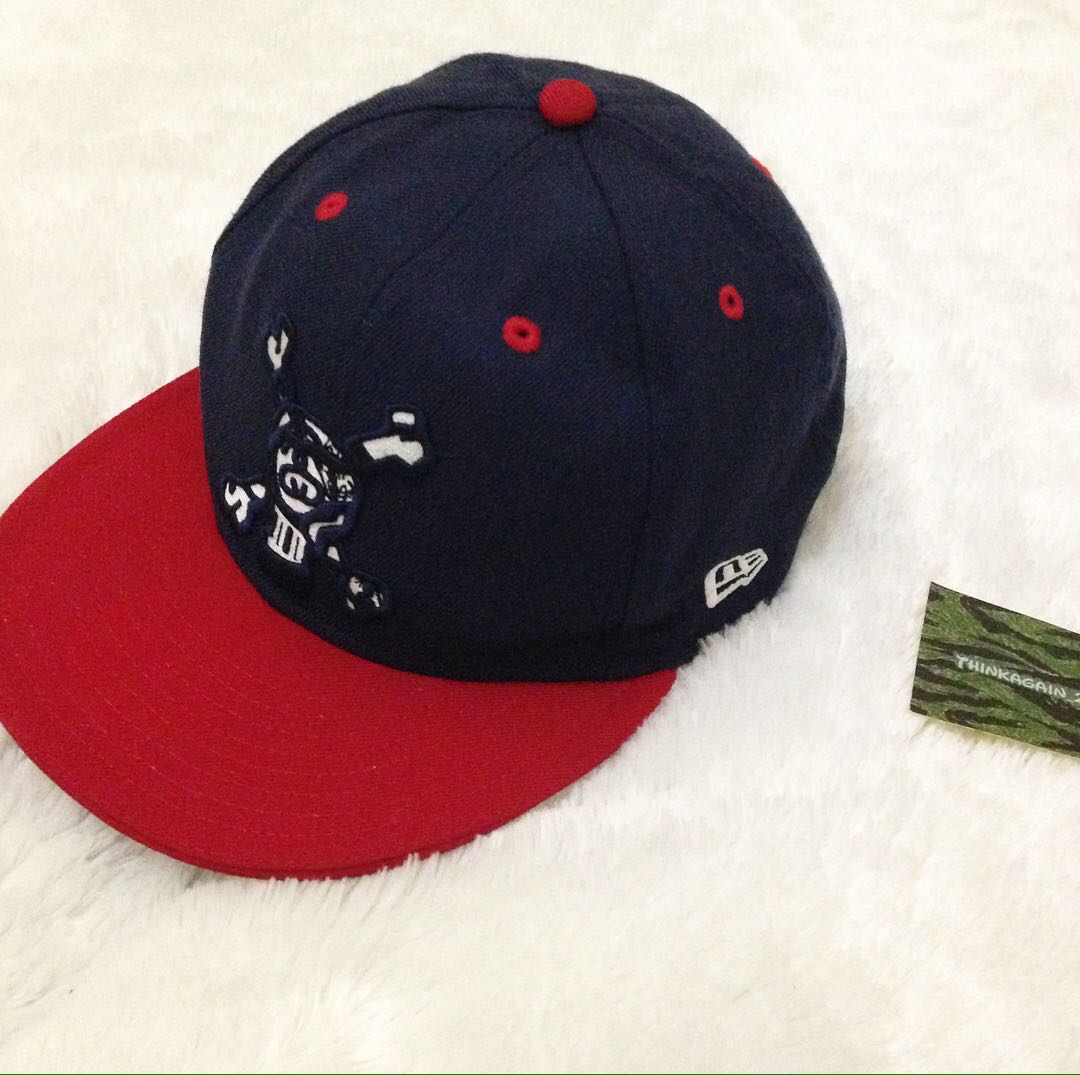 Stussy skull new era strapback, Fesyen 