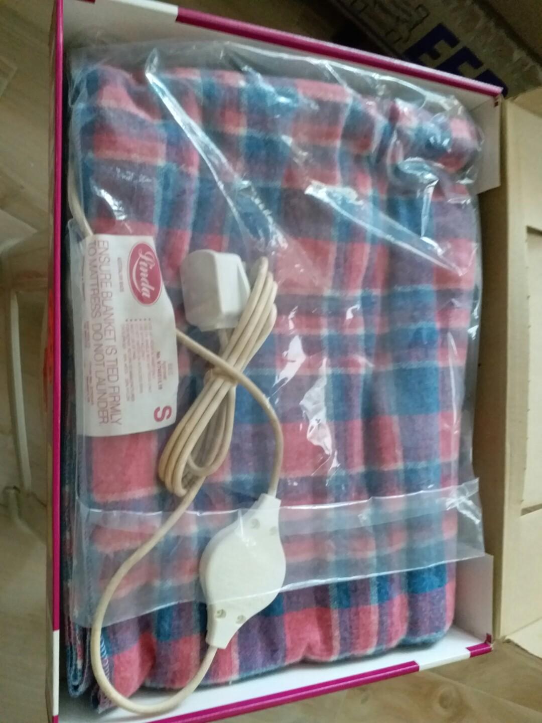 Wool electric blanket (Made in Australia) 羊毛電暖氈 (澳洲製造), 傢俬＆家居, 廚具和餐具