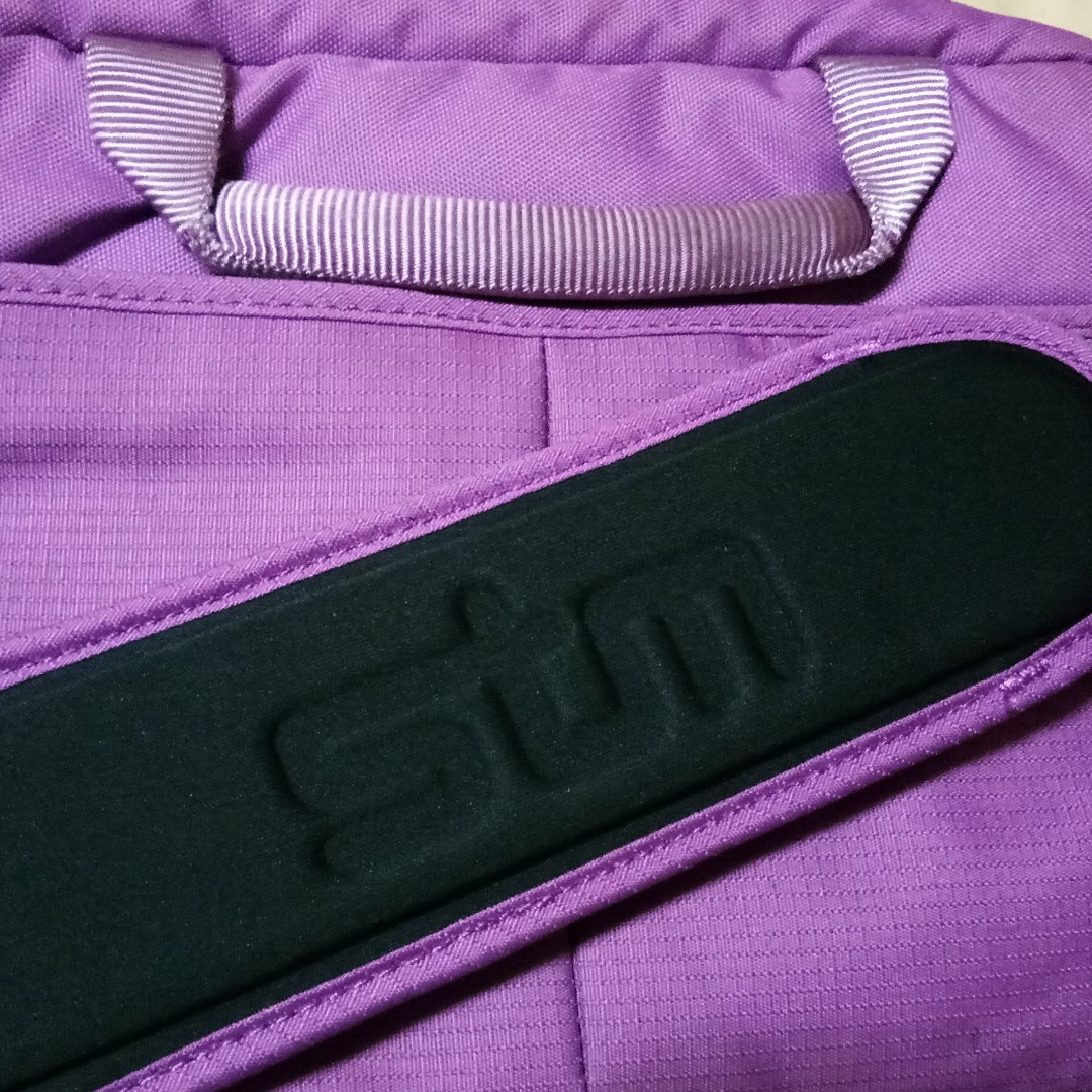 STM Australia laptop/tablet bag, Women's Fashion, Bags & Wallets, Purses & Pouches on Carousell