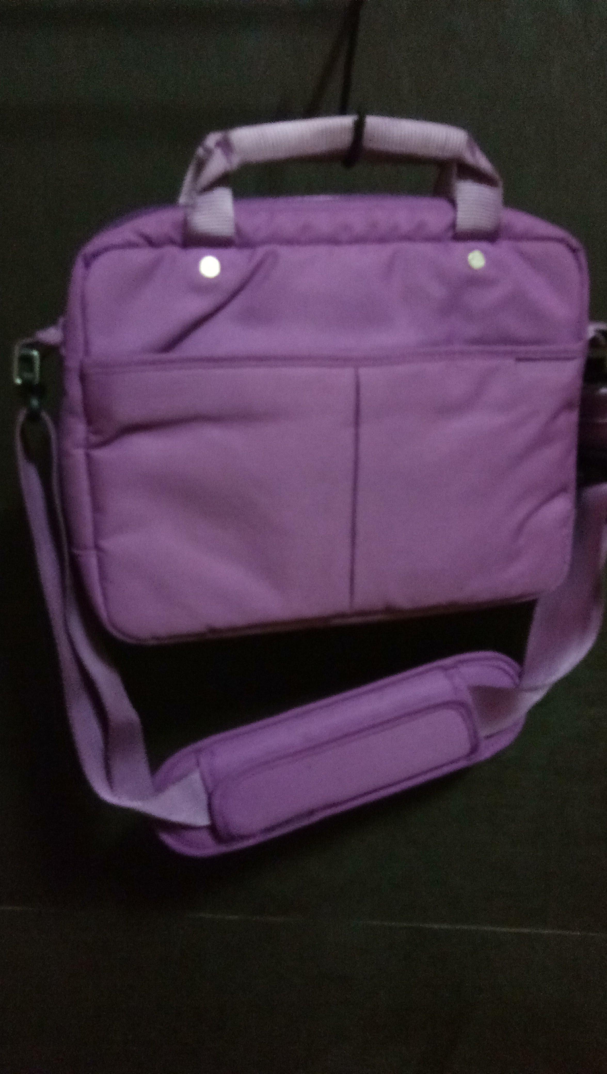STM Australia laptop/tablet bag, Women's Fashion, Bags & Wallets, Purses & Pouches on Carousell